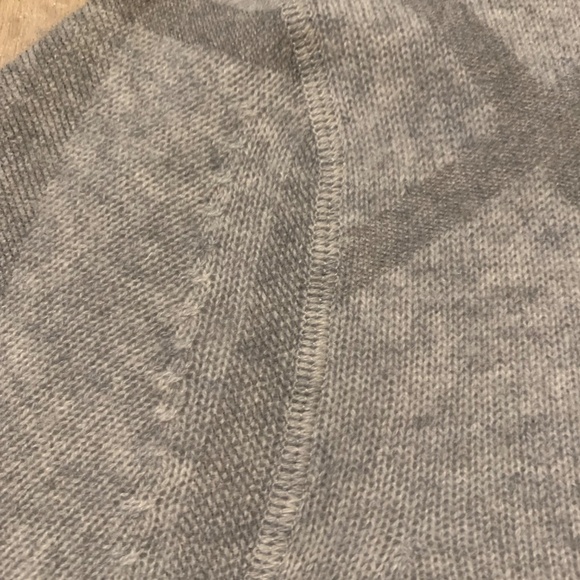 Burberry Brit 100% Cashmere Gray Nova sweater Large - Picture 3 of 8
